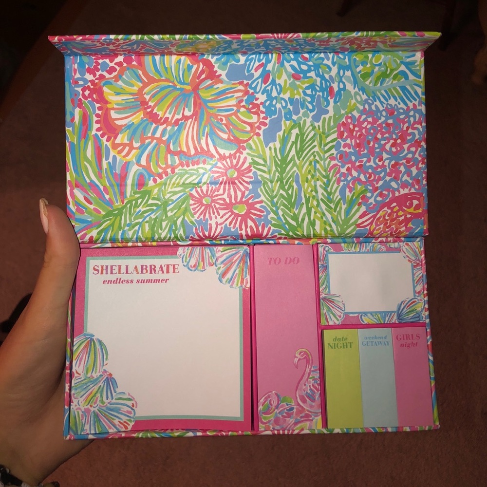 Lilly stationary box